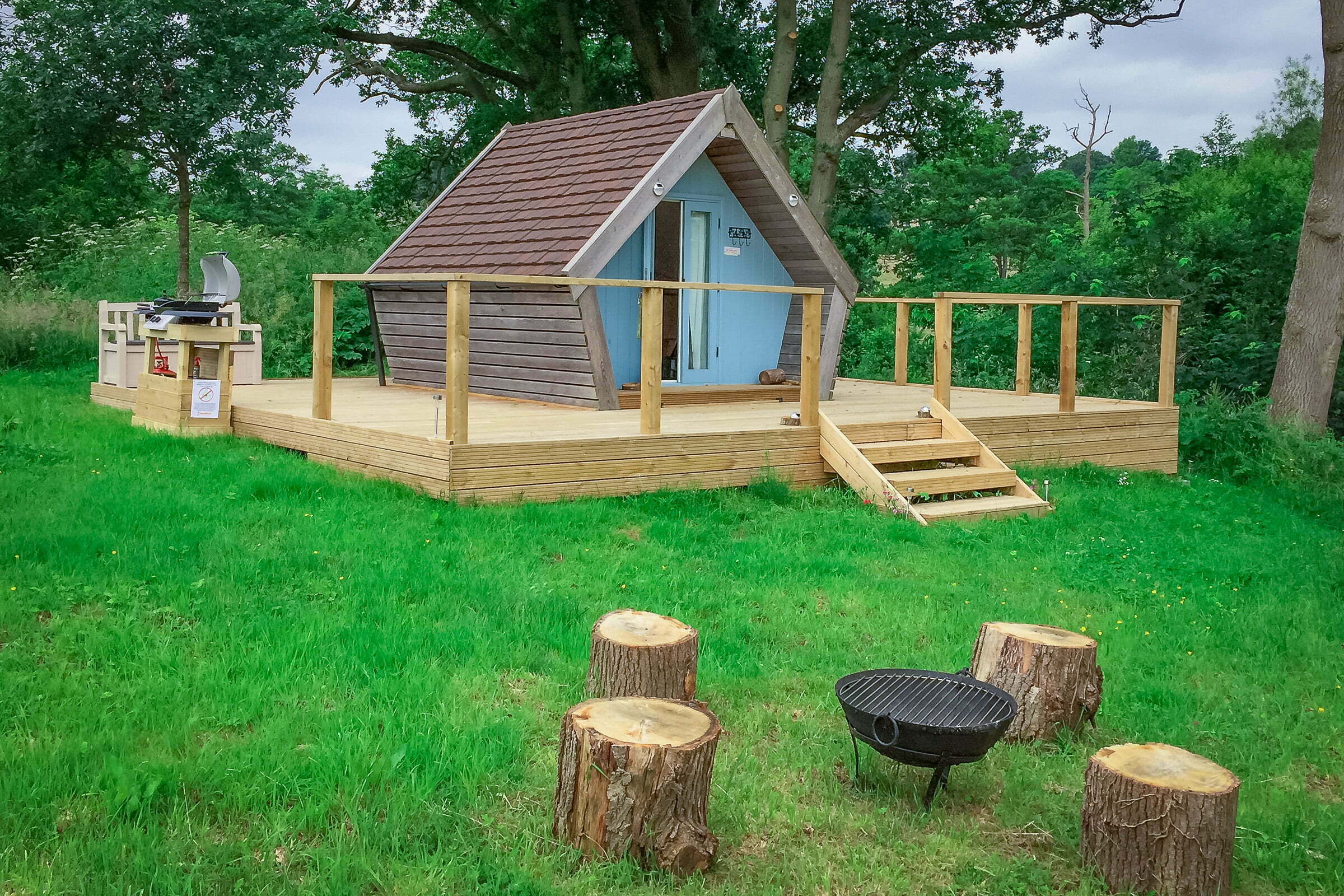 Painswick Glamping – Mill Pool Pod and firepit